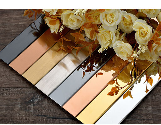 سعر جيد الفولاذ المقاوم للصدأ على شكل U بلاط تقليم الزخرفية البطانة الشخصية لغرفة المعيشة الانترنت