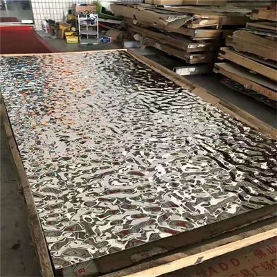 مرآة فضية المياه الموجة صفيحة الفولاذ المقاوم للصدأ 0.65mm سمك لتزيين السقف