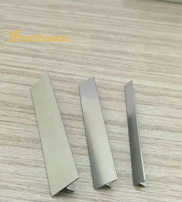سعر جيد T شكل الفولاذ المقاوم للصدأ Bullnose بلاط تقليم T6 X 3048mm الفضة تصميم شعري الانترنت
