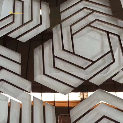 سعر جيد 304 Pvd لون المرآة النهاية الفولاذ المقاوم للصدأ غرفة القسمة طاحونة حافة للزخرفة الانترنت