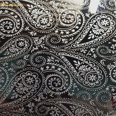 سعر جيد 304 الصفحة الفولاذ المقاوم للصدأ محفورة مع فيلم PVC مغلفة 1219x2438mm الحجم للاستخدام الزخرفي الانترنت