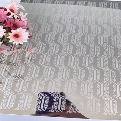 8K مرآة فضة محفورة 304 ورقة معدنية من غير المقاوم للصدأ 0.95MM Thk