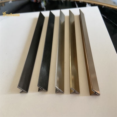 سعر جيد 304 T فتحة الفولاذ المقاوم للصدأ بلاط تقليم مرآة النهاية العرض T6-T50 الانترنت